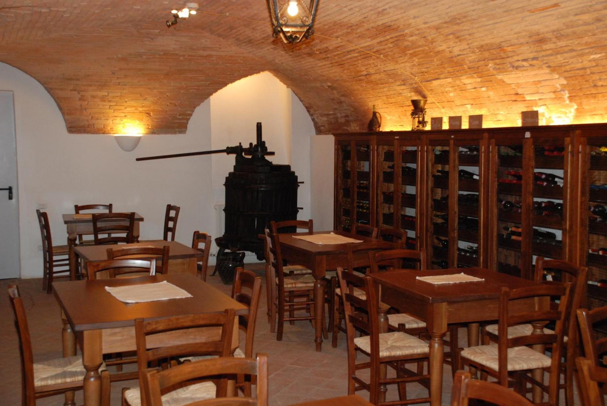 Posta Donini 1579 - Una Esperienze San Martino In Campo Luaran gambar